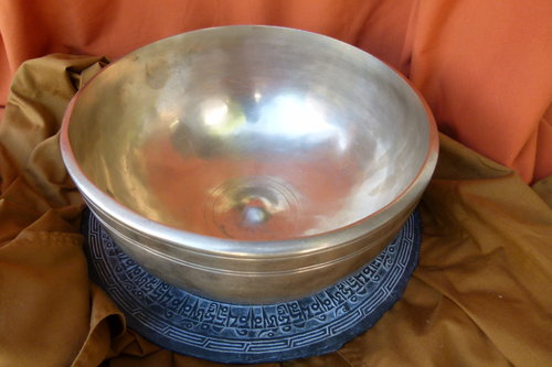 Lingam Klangschale ø 22 cm | Klangschalen & Stimmgabeln | Dunum.ch