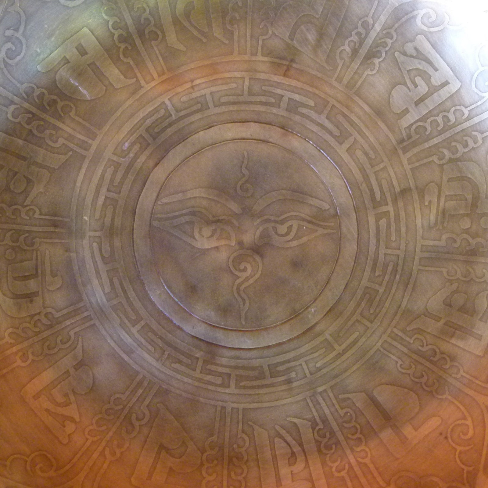 Klangschale ø 33 cm - F# - Buddhas Augen | Klangschalen & Stimmgabeln | Dunum.ch