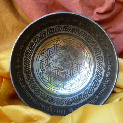 Klangschale Om - 15.5 ø cm | Klangschalen & Stimmgabeln | Dunum.ch