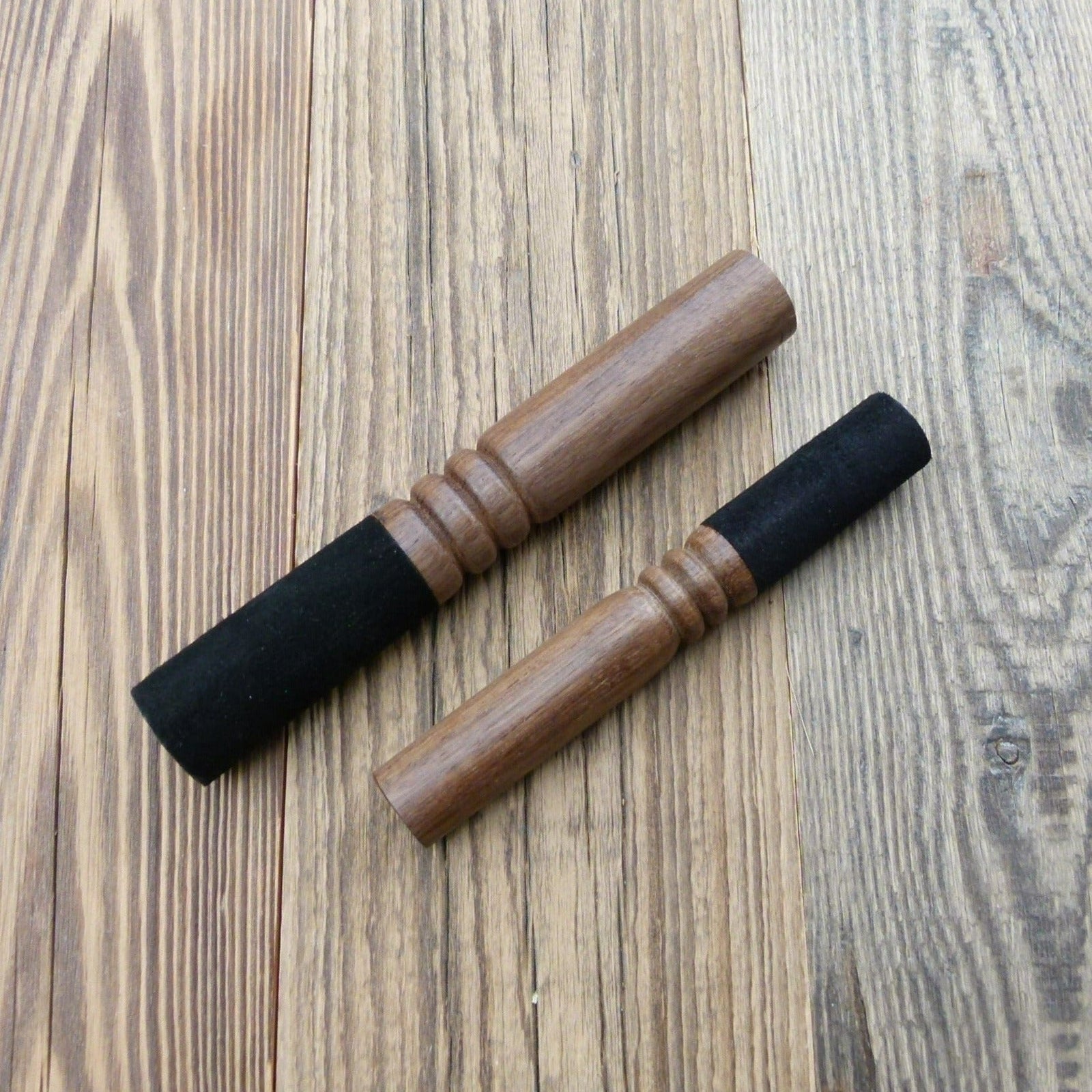 Leder Klöppel | Klangschalen & Stimmgabeln | Dunum.ch