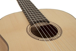 Pro Natura Klassikguitarre Gold 4/4 - Kirsche | Ukulele, Eco Gitarre & Bass | Dunum.ch